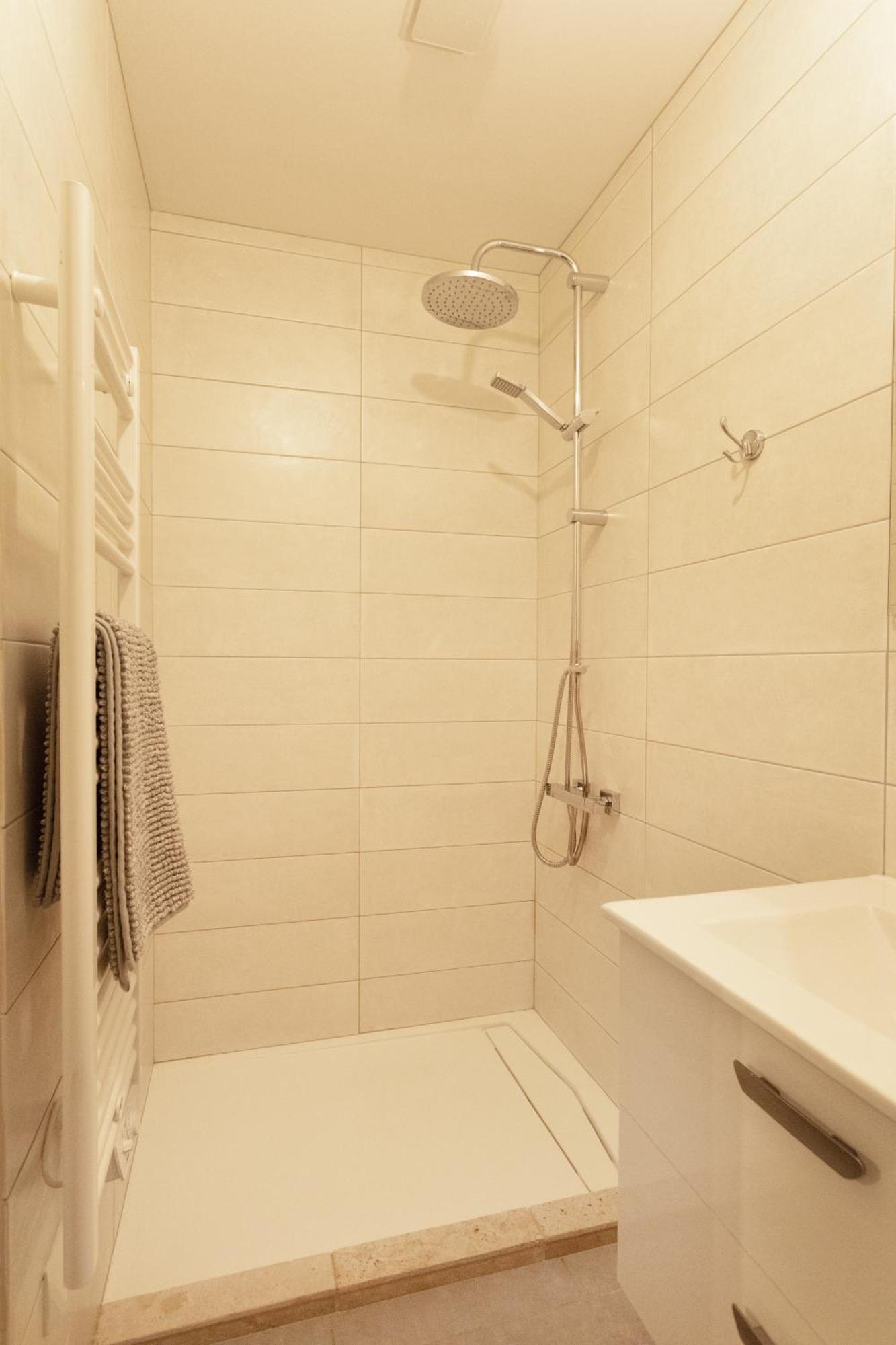Logement Equipe Saint-Paul-de-Varax Ngoại thất bức ảnh